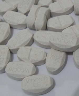 Vicodin Es 7.5/500